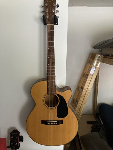 Bequeme cort akustikgitarre - cort,