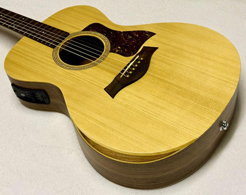 Taylor academy 12e - taylor,